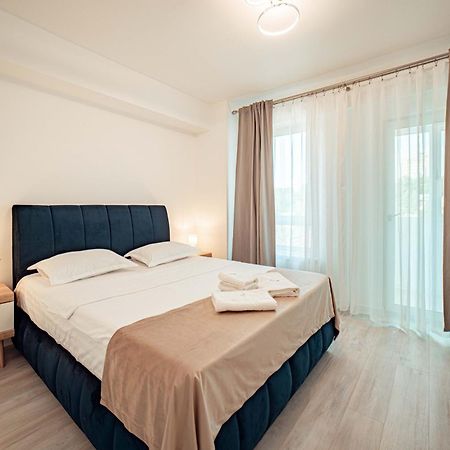 Palace Of Culture & Palas Mall Collection Suites & Studios Iasi Luaran gambar
