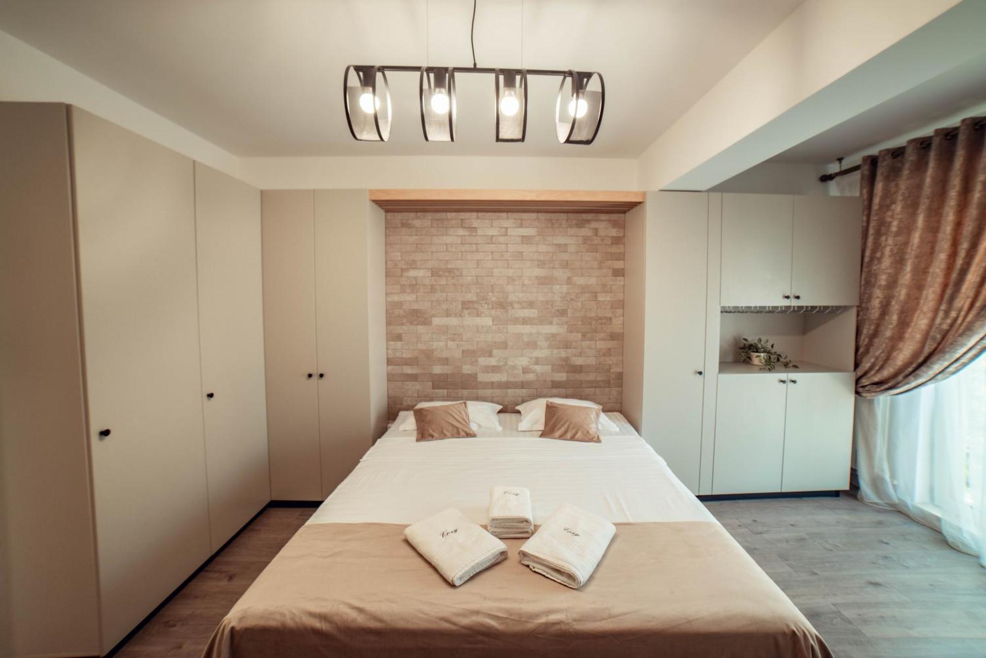 Palace Of Culture & Palas Mall Collection Suites & Studios Iasi Luaran gambar
