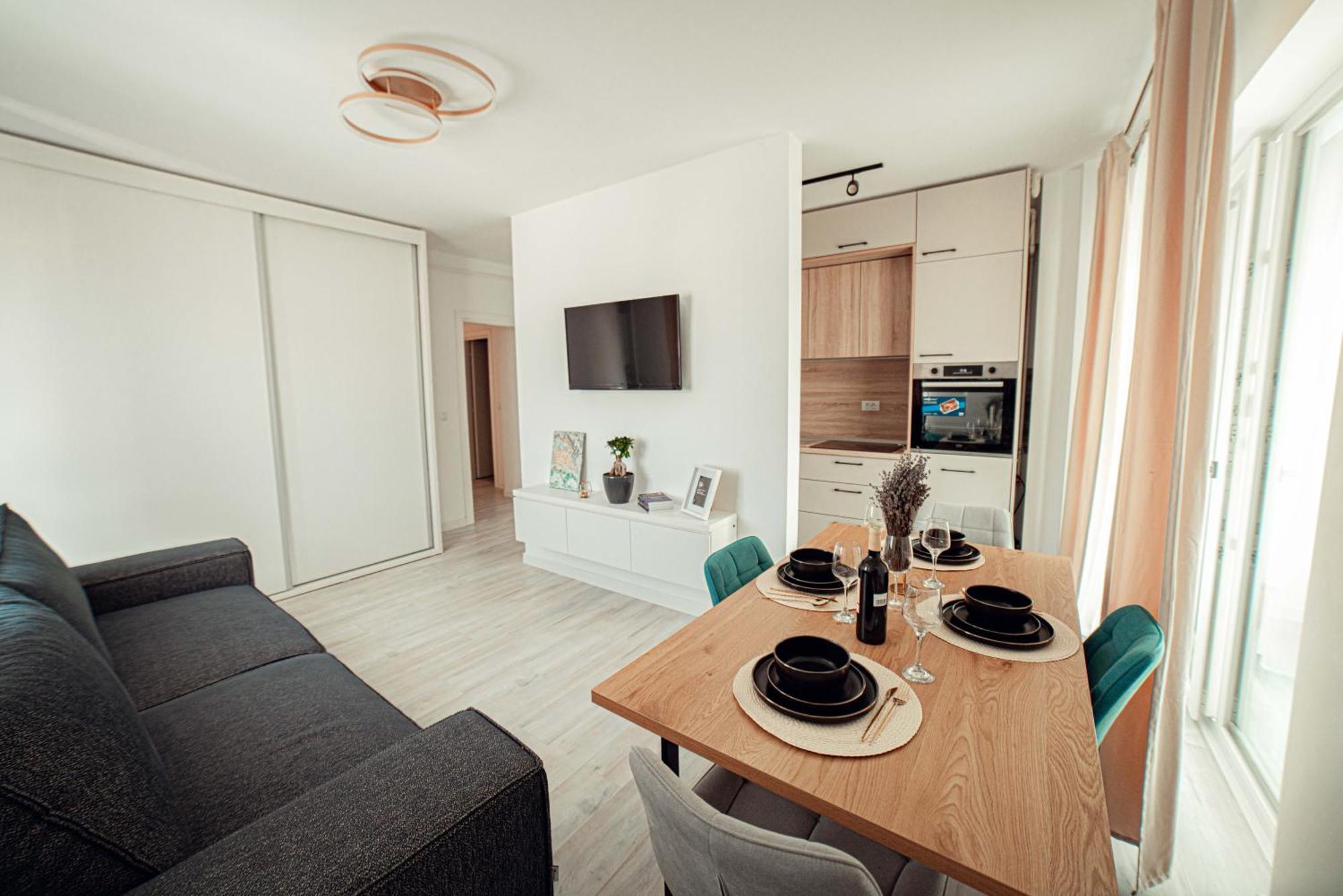 Palace Of Culture & Palas Mall Collection Suites & Studios Iasi Luaran gambar