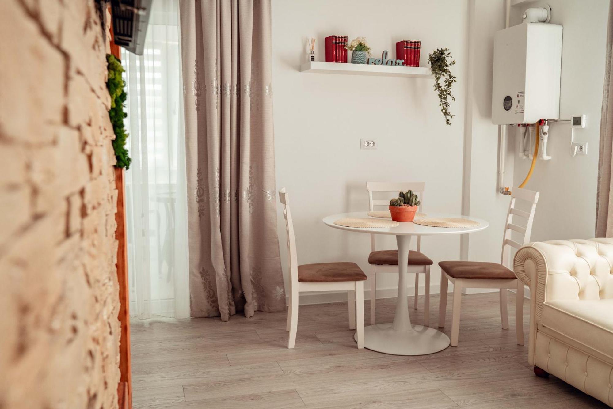 Palace Of Culture & Palas Mall Collection Suites & Studios Iasi Luaran gambar